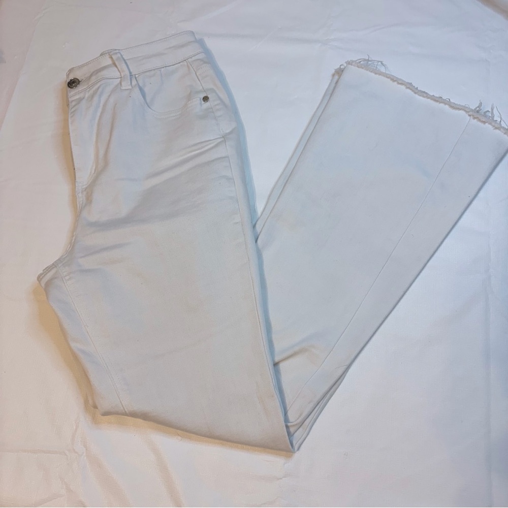 Good Hart White Wide-Leg Raw Hem Jeans